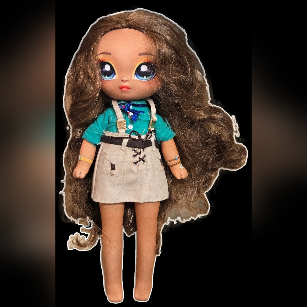 Na Na Na Surprise Teens Fashion Doll - Amelia Outback, 11 inch